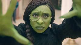 Cynthia Erivo representando a Elphaba en la película Wicked.
