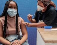 COVID-19: Sudáfrica fabrica su propia versión de la vacuna de Moderna