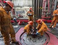 Los nuevos proyectos de exploración de petróleo podrán enfrentar dificultades para obtener financiamiento.