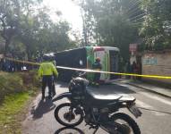 El vehículo transportaba 26 pasajeros al momento que se produjo el siniestro, según el Cuerpo de Bomberos.