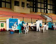 Foto archivo de los planes de vacunación en Ecuador