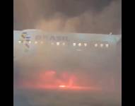 Incendio en equipo de carga obliga a evacuar avión de Latam en São Paulo