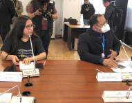 Intervención de Nohelia Rivas, U-Reporter de Ecuador, exponiendo los resultados de la encuesta sobre gestión menstrual, en la Comisión del Derecho a la Salud y Deporte de la Asamblea de Ecuador.