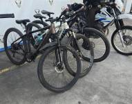 Las bicicletas que los delincuentes trataron de sustraerse en el cerro Ungüí, al suroccidente de Quito.