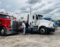 Los transportistas se resistieron a la circulación de los vehículos colombianos.