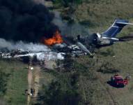 Un herido leve al estrellarse un avión en Texas con 21 personas a bordo