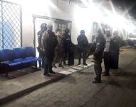 La Policía montó operativos en hospitales de El Triunfo tras balacera.