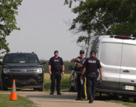 La policía de Canadá busca a Damien Sanderson y Myles Sanderson, los supuestos autores de los ataques.