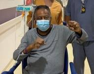 Pelé está internado desde el pasado martes para una evaluar un cambio en el tratamiento de quimioterapia que sigue contra el cáncer de colon.