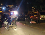 El primer crimen ocurrió alrededor de las 20:00 en el barrio Los Corales, de la comuna Ballenita, perteneciente al cantón Santa Elena.