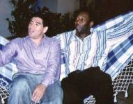 La relación entre Pelé y Maradona estuvo marcada por diferencias y por declaraciones de admiración mutua.