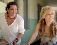 Carlos Vives y Shakira en una de sus colaboraciones en 'La bicicleta'.
