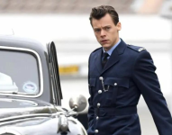 Harry Styles en grabaciones de su nueva cinta cinematográfica.