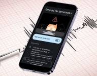 Alerta de terremoto activada en dispositivo móvil.