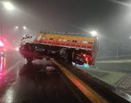 Las autoridades aseguraron el camión y lo retiraron de la vía, mientras que la Agencia Metropolitana de Tránsito (AMT) coordinó acciones para garantizar la seguridad en el sector.