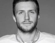 El jugador se desplomó sin intervención externa durante un encuentro contra el equipo austríaco Dornbirn Bulldogs.