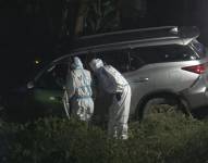 Agentes de la Dinased y Criminalística acudieron a la vía Babahoyo-Puebloviejo para recoger indicios y levantar los cuerpos de cinco víctimas.