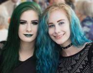 Sam Gould (izq) murió en septiembre de 2018 y su hermana gemela Chris falleció pocos meses después.