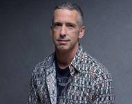 Dan Savage ha escrito sobre relaciones desde hace 30 años. Algunos de los términos que ha usado en sus columnas se han convertido en neologismos usados en EE.UU.