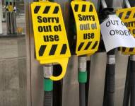 Fuera de servicio. Bombas de gasolina cerradas en Sherbourne, Dorset, en el sur de Inglaterra.