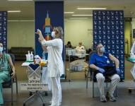 También son inferiores en esta cuarta ola las hospitalizaciones por covid-19, que hasta anoche sumaban 1.068