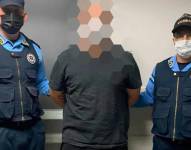 En Honduras un ecuatoriano de 18 años fue detenido tras ser acusado de violar a dos universitarias. Foto: Twitter Policía Honduras