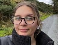 Weronika Somerville perdió todos sus recuerdos de infancia después de una cirugía cerebral cuando tenía 14 años.