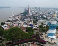 Imagen de la ciudad de Guayaquil desde el Cerro Santa Ana.
