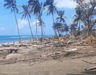 Una imagen de la capital, Nuku'alofa, muestra el daño después del tsunami del sábado.