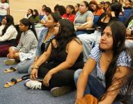 Jóvenes que acudieron a la inauguración del programa.