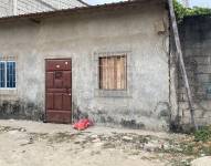 Según información preliminar, un grupo de sicarios irrumpió en el inmueble y abrió fuego de manera indiscriminada.