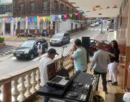 En Piñas se realizó una maratón solidaria con música en vivo.