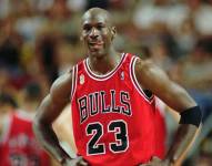 Subastan camiseta de Michael Jordan valorada entre 3 y 5 millones dólares