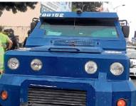 Los ladrones se dieron a la fuga ante la resistencia de los agentes que se defendieron en el cruce de balas.