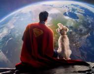 Momento de la nueva película de Superman donde está con su perrito Krypto