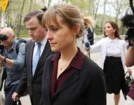 Allison Mack, actriz de la serie Smallville es condenada a 3 años por reclutar mujeres para secta
