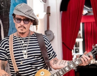 Johnny Depp no es solo actor, sino también músico.
