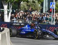 El piloto Carlos Sainz por la parte urbana del futuro circuito Madring F1 que acogerá el GP de España de Fórmula Uno 2026