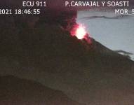 Geofísico prevé caída de ceniza en cinco provincias, tras actividad del volcán Sangay