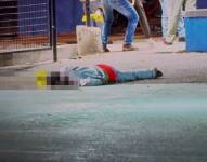 En el sector de la Playita del Guasmo, cinco personas fueron asesinadas la noche de este viernes.