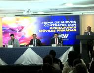Rueda de prensa sobre la renovación de contratos con operadoras telefóncias.