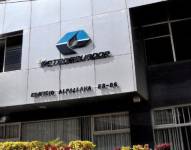 Exteriores del edificio de Petroecuador, ubicado en Quito.