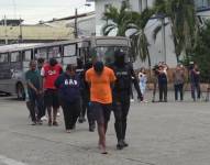 Imagen de los siete detenidos por extorsionar a negocios del norte de Guayaquil.
