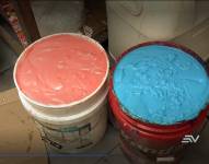 Su gel reductor de grasa podría ser solo vaselina pintada: Policía halla en Guayaquil 'productos naturales' falsificados