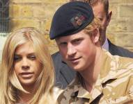 El príncipe Harry y su entonces novia Chelsy Davy en 2008.