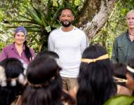 Carla Pérez, Will Smith y Bryan G. Fry en una reserva Waorani.