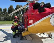 Momento del rescate de un paciente en Imbabura.