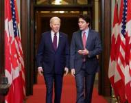 Joe Biden (izq.) y Justin Trudeau este viernes.