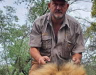 Riaan Naudé era un famoso cazador de animales silvestres en Sudáfrica.