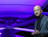 El fundador de Amazon y de la compañía espacial Blue Origin, Jeff Bezos.